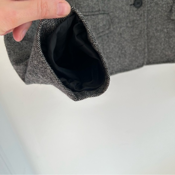 (SOLD) Italian Wool Blend Blazer Size Medium - Picture 11 of 16